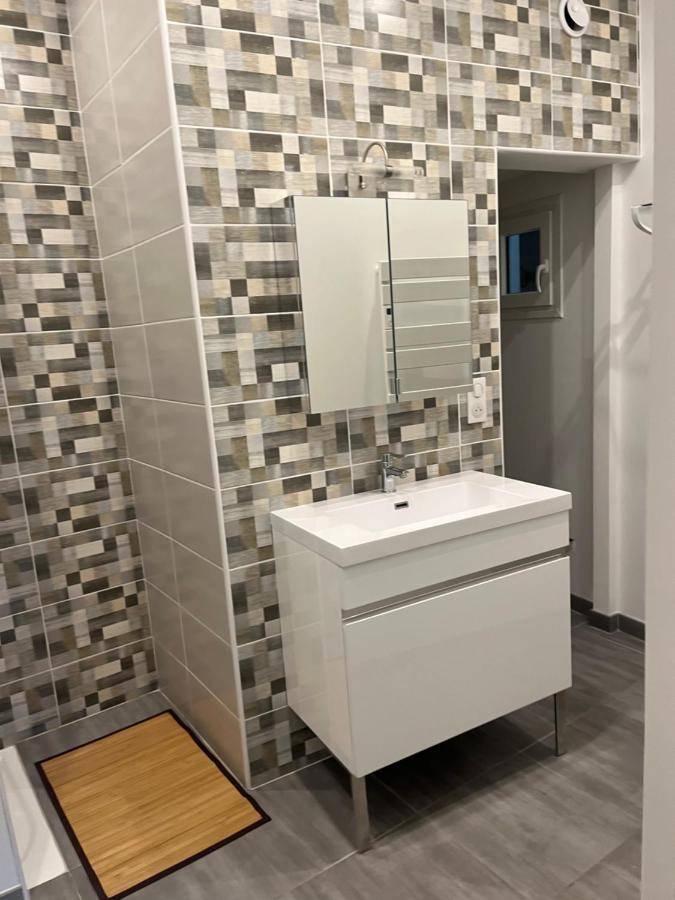 Appartement T4 140 M2 Spacieux Et Calme Pour 8 Personnes Luz-Saint-Sauveur Exterior foto