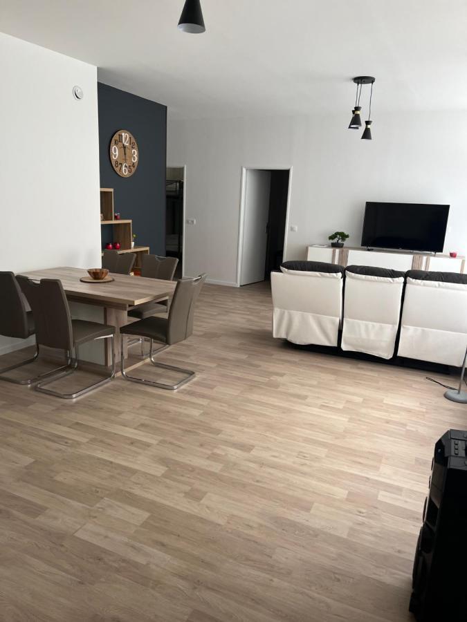 Appartement T4 140 M2 Spacieux Et Calme Pour 8 Personnes Luz-Saint-Sauveur Exterior foto